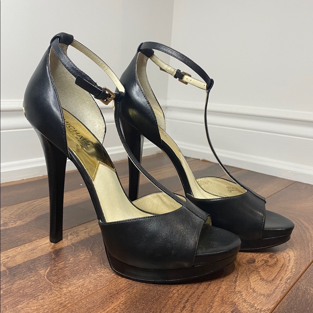 Michael Kors Open Toe T Strap Platform Sandals